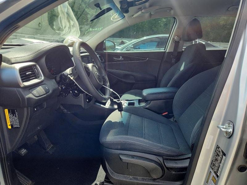 52468106 :رقم المزاد ، 5XYPG4A33JG358411 vin ، 2018 Kia Sorento مزاد بيع