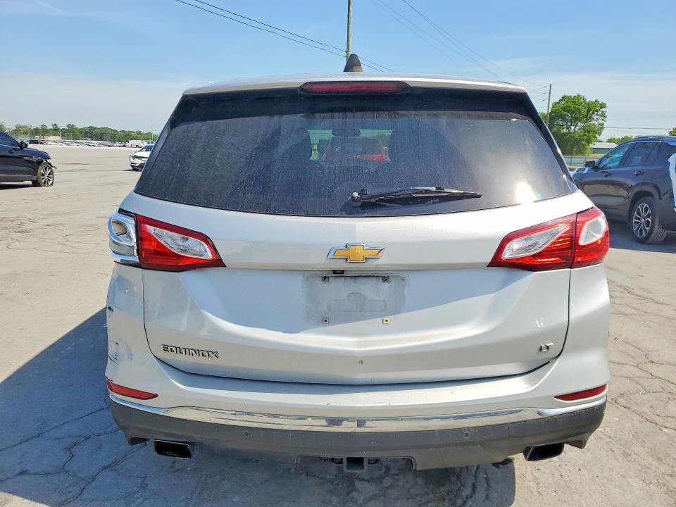 2018 Chevrolet Equinox მანქანა იყიდება აუქციონზე, vin: 3GNAXKEX1JL133945, აუქციონის ნომერი: 51981146