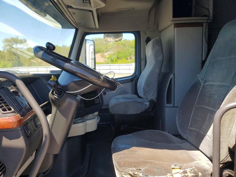 46778176 :رقم المزاد ، 4V4NC9TGX9N273106 vin ، 2009 Volvo Vn مزاد بيع