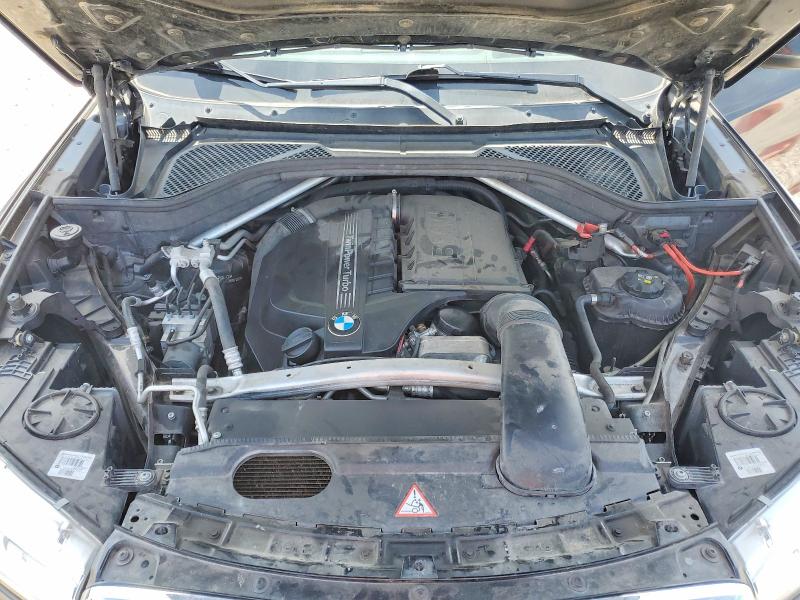 53744086 :رقم المزاد ، 5UXKR0C51F0K60128 vin ، 2015 Bmw X5 مزاد بيع