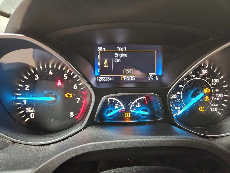 Продажа на аукционе авто 2017 Ford Escape, vin: 1FMCU0J91HUB56742, номер лота: 55704446