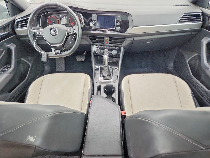 52561756 :رقم المزاد ، 3VWC57BU4KM102390 vin ، 2019 Volkswagen Jetta مزاد بيع