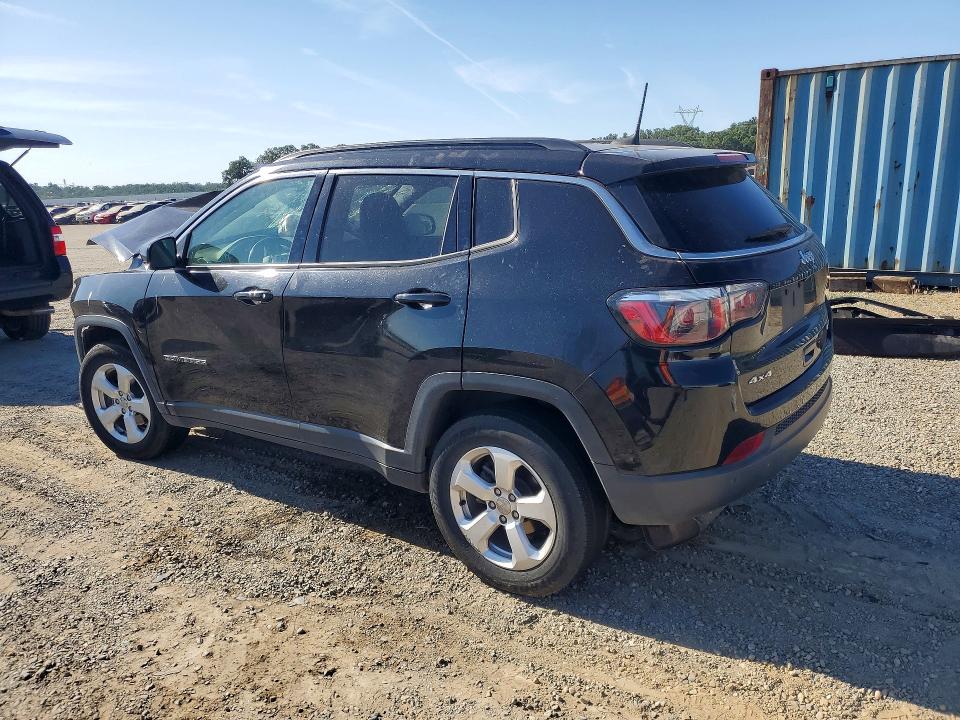 51919756 :رقم المزاد ، 3C4NJDBB9JT392571 vin ، 2018 Jeep Compass مزاد بيع