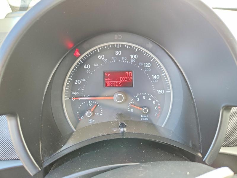 2010 Volkswagen New Beetle მანქანა იყიდება აუქციონზე, vin: 3VWPG3AG6AM018845, აუქციონის ნომერი: 52595106