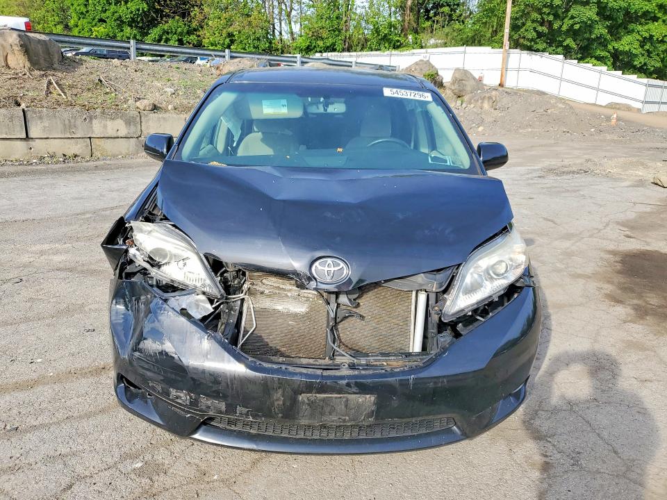 Продажа на аукционе авто 2015 Toyota Sienna, vin: 5TDJK3DCXFS114811, номер лота: 54537296