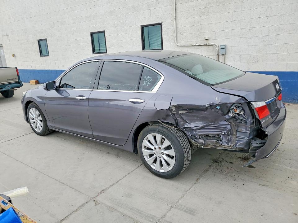53692956 :رقم المزاد ، 1HGCR2F78FA113928 vin ، 2015 Honda Accord مزاد بيع