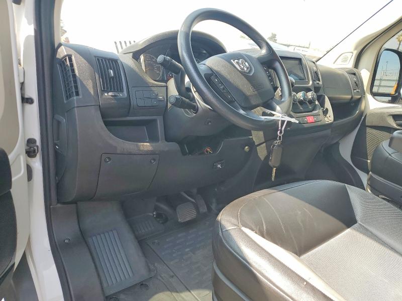 53600666 :رقم المزاد ، 3C6TRVNG3JE100244 vin ، 2018 Ram Promaster 1500 مزاد بيع