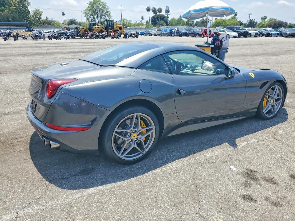 2016 Ferrari California T მანქანა იყიდება აუქციონზე, vin: ZFF77XJA0G0213097, აუქციონის ნომერი: 53770676