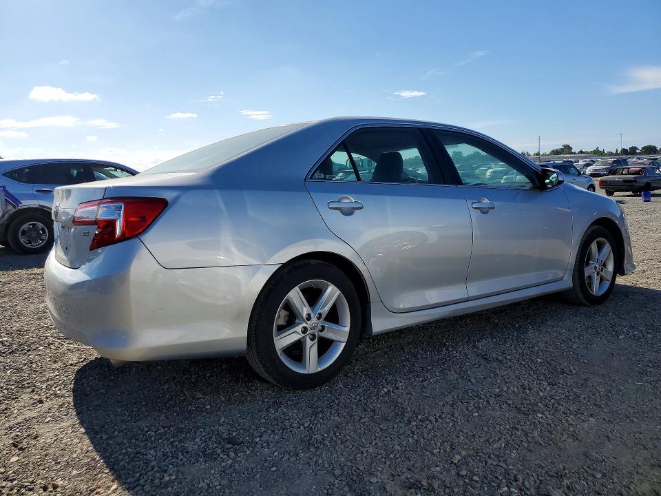 2014 Toyota Camry მანქანა იყიდება აუქციონზე, vin: 4T1BF1FK2EU417377, აუქციონის ნომერი: 55196806