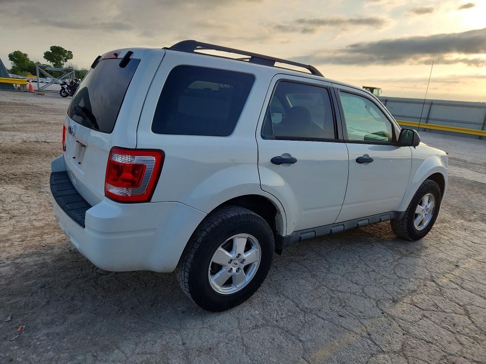 53650056 :رقم المزاد ، 1FMCU0D78CKC18135 vin ، 2012 Ford Escape مزاد بيع