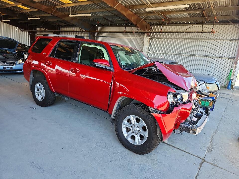 54163126 :رقم المزاد ، JTEMU5JR4M5882942 vin ، 2021 Toyota 4runner مزاد بيع