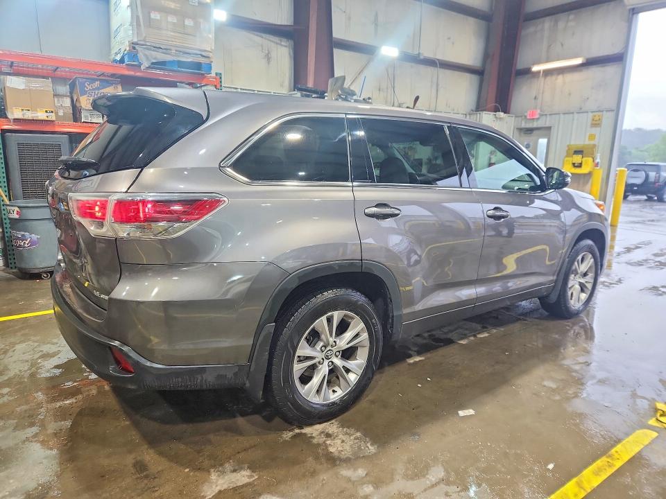 Aukcja sprzedaży 2016 Toyota Highlander, vin: 5TDBKRFH1GS327664, numer aukcji: 55499446