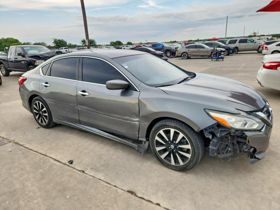 Продажа на аукционе авто 2018 Nissan Altima, vin: 1N4AL3AP7JC263309, номер лота: 54632586