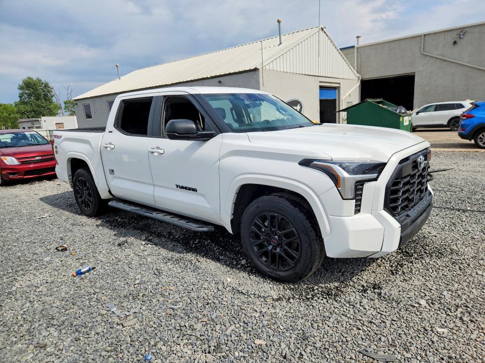 52155796 :رقم المزاد ، 5TFLA5DB8RX181887 vin ، 2024 Toyota Tundra مزاد بيع