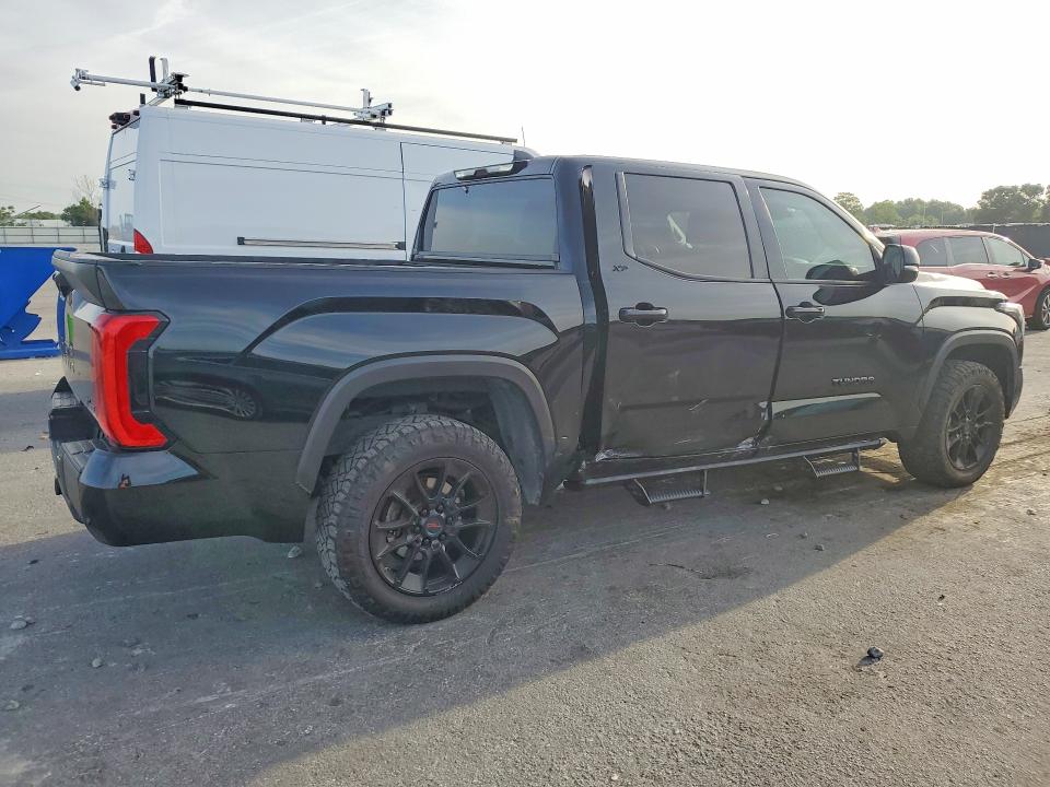 52653336 :رقم المزاد ، 5TFLA5DB2NX053946 vin ، 2022 Toyota Tundra مزاد بيع