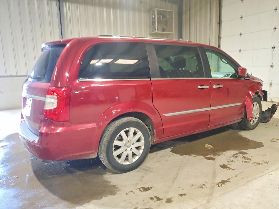 2015 Chrysler Town & Country მანქანა იყიდება აუქციონზე, vin: 2C4RC1BG3FR546398, აუქციონის ნომერი: 52328406