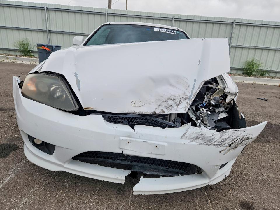 2006 Hyundai Tiburon მანქანა იყიდება აუქციონზე, vin: KMHHM65D06U213601, აუქციონის ნომერი: 55428066