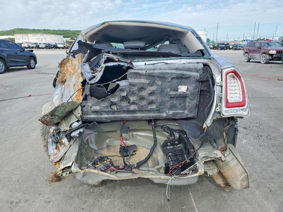 51327396 :رقم المزاد ، 2C3CCAEG6JH123383 vin ، 2018 Chrysler 300 مزاد بيع