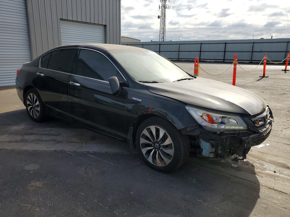 2015 Honda Accord მანქანა იყიდება აუქციონზე, vin: 1HGCR6F77FA003847, აუქციონის ნომერი: 54861736