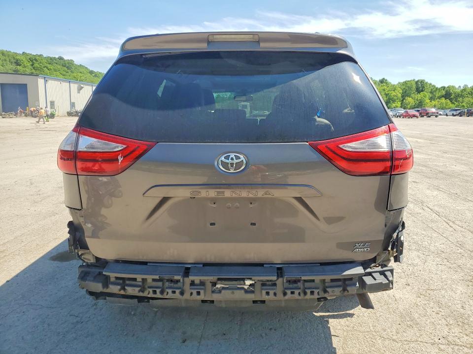 55016796 :رقم المزاد ، 5TDDK3DC8FS111872 vin ، 2015 Toyota Sienna مزاد بيع