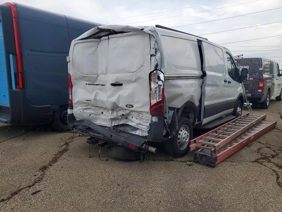50363856 :رقم المزاد ، 1FTBR2Y82TKA31926 vin ، 2026 Ford Transit مزاد بيع