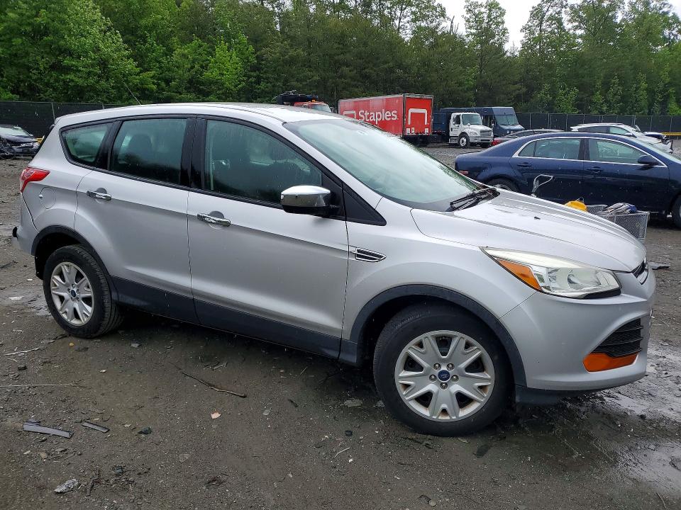 52342606 :رقم المزاد ، 1FMCU0F75FUA37872 vin ، 2015 Ford Escape مزاد بيع