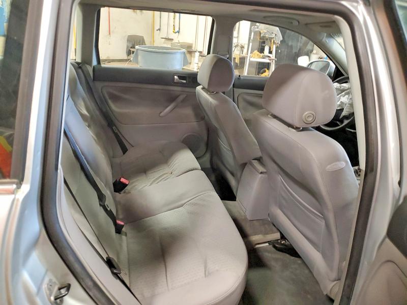 53042286 :رقم المزاد ، WVWVD63B44E296238 vin ، 2004 Volkswagen Passat مزاد بيع