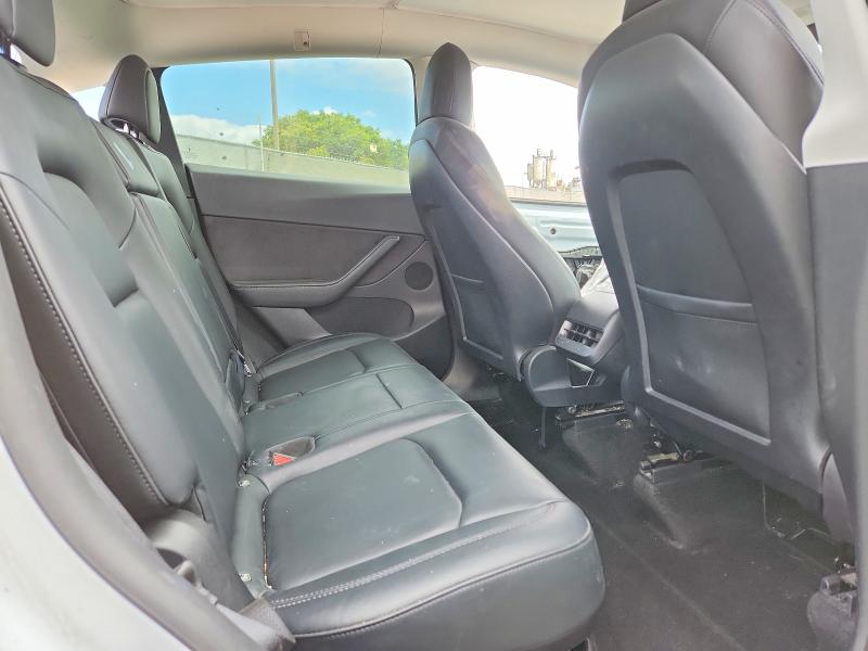 53756576 :رقم المزاد ، 7SAYGDEE7NF445986 vin ، 2022 Tesla Model Y مزاد بيع