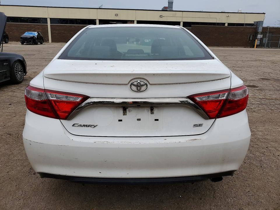 Продаж на аукціоні авто 2015 Toyota Camry, vin: 4T1BF1FK7FU971578, номер лоту: 53813346