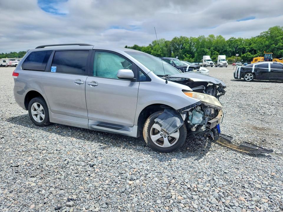 Продажа на аукционе авто 2012 Toyota Sienna, vin: 5TDKK3DC4CS226357, номер лота: 53619826