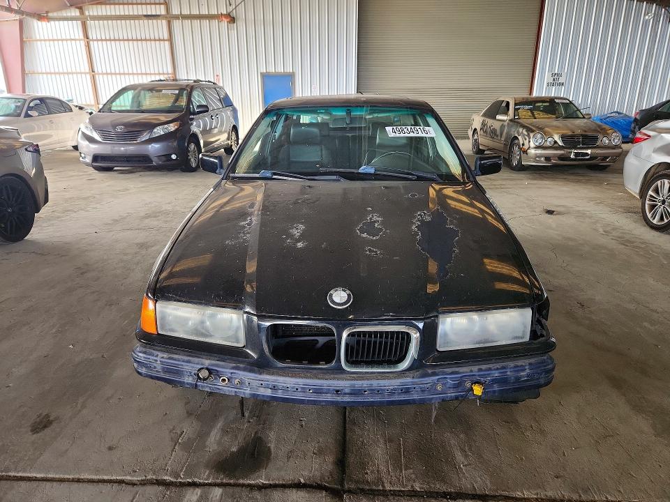 1998 Bmw 318 მანქანა იყიდება აუქციონზე, vin: WBACG833XWKC85087, აუქციონის ნომერი: 49834916