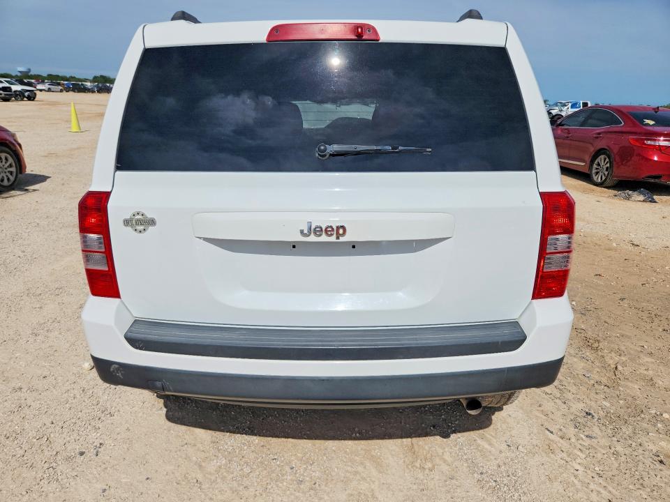 2015 Jeep Patriot მანქანა იყიდება აუქციონზე, vin: 1C4NJPBA8FD102763, აუქციონის ნომერი: 55128866