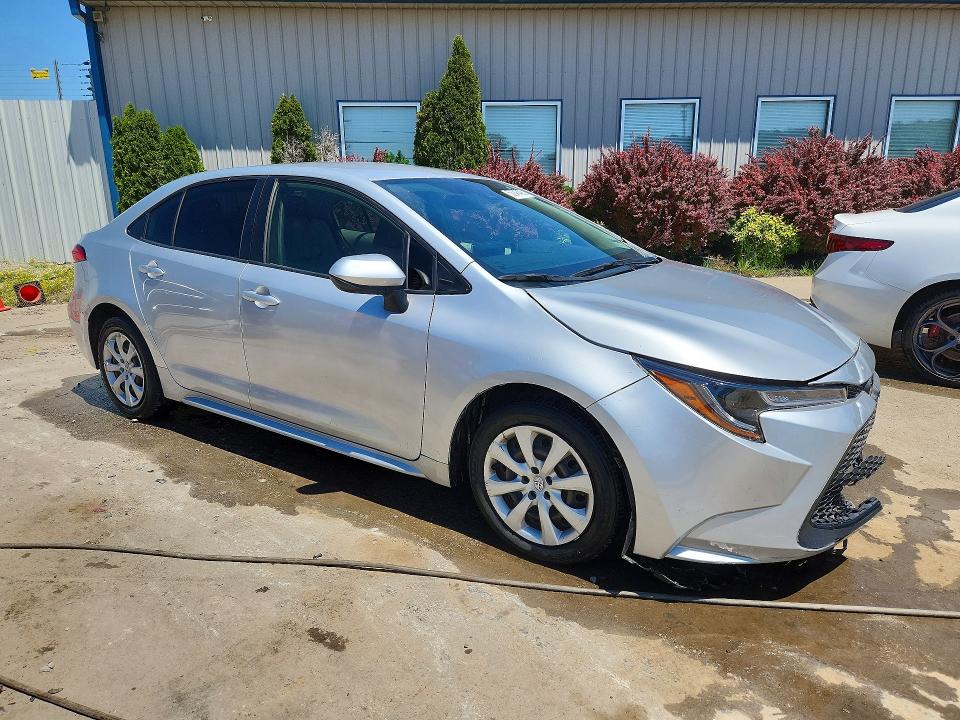 52946426 :رقم المزاد ، JTDEPRAE2LJ100339 vin ، 2020 Toyota Corolla مزاد بيع