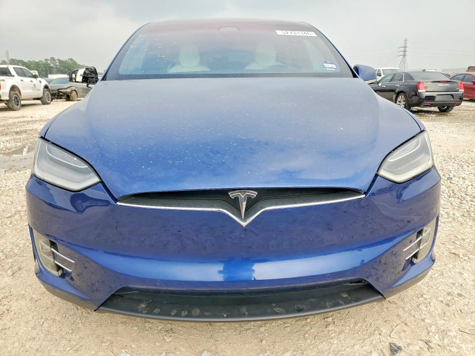 2017 Tesla Model X მანქანა იყიდება აუქციონზე, vin: 5YJXCBE23HF042560, აუქციონის ნომერი: 52731146