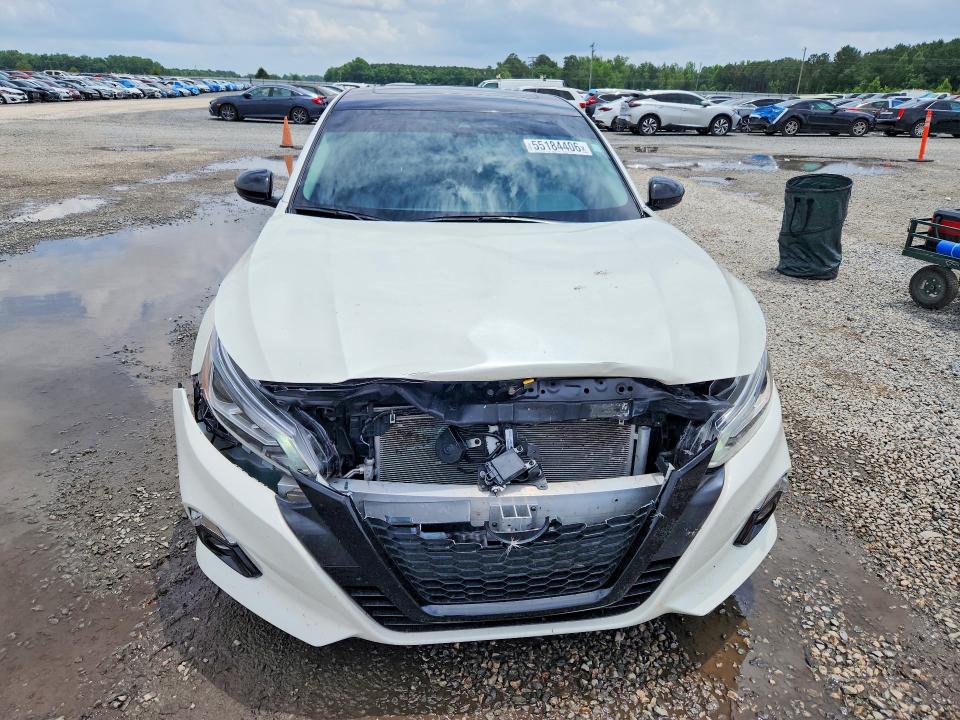 55184406 :رقم المزاد ، 1N4BL4CV1NN358965 vin ، 2022 Nissan Altima مزاد بيع