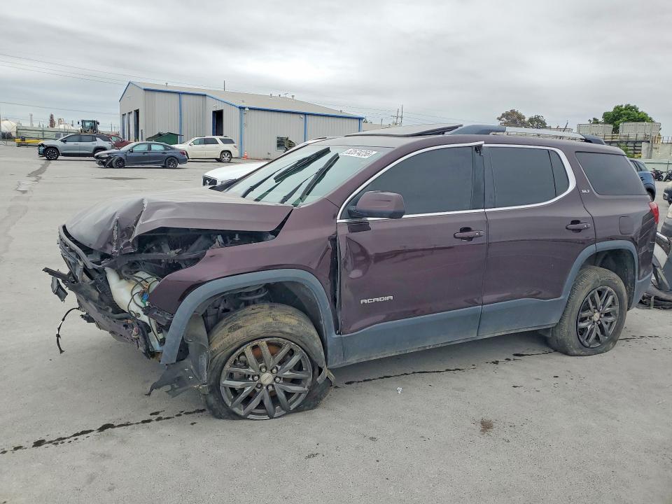 52574256 :رقم المزاد ، 1GKKNMLS1HZ199764 vin ، 2017 Gmc Acadia مزاد بيع