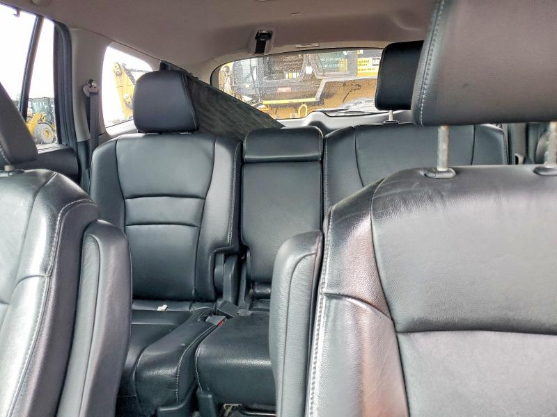 52128546 :رقم المزاد ، 5FNYF6H97JB017632 vin ، 2018 Honda Pilot مزاد بيع