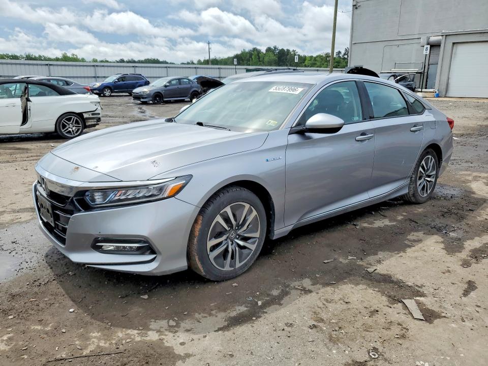 Auction sale of the 2020 Honda Accord, vin: 1HGCV3F4XLA010383, lot number: 55087996