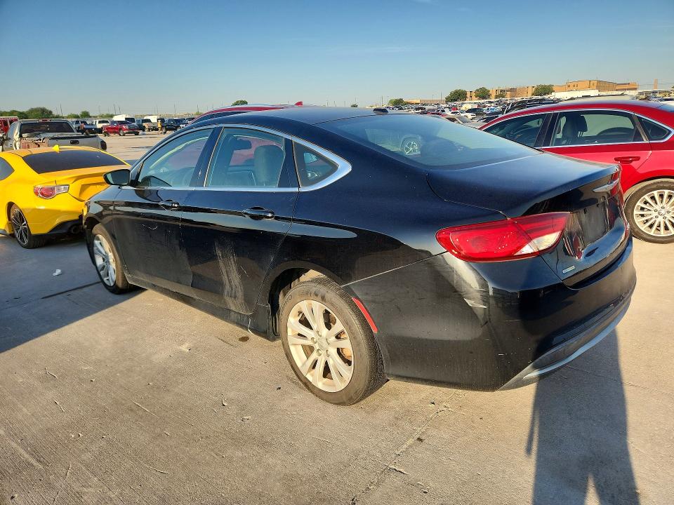 53632326 :رقم المزاد ، 1C3CCCAB3FN695760 vin ، 2015 Chrysler 200 مزاد بيع