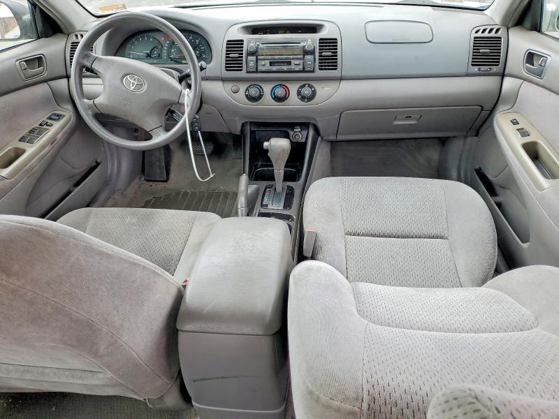 54878026 :رقم المزاد ، 4T1BF32K02U015662 vin ، 2002 Toyota Camry مزاد بيع
