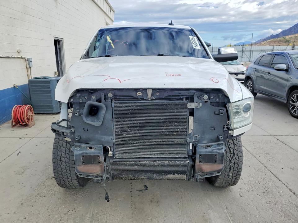 54068986 :رقم المزاد ، 3C6UR5FL3HG702270 vin ، 2017 Ram 2500 مزاد بيع
