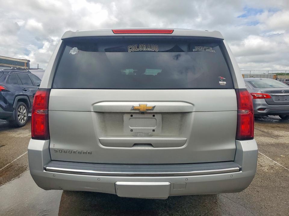 2015 Chevrolet Suburban მანქანა იყიდება აუქციონზე, vin: 1GNSKKKC2FR257422, აუქციონის ნომერი: 53765326