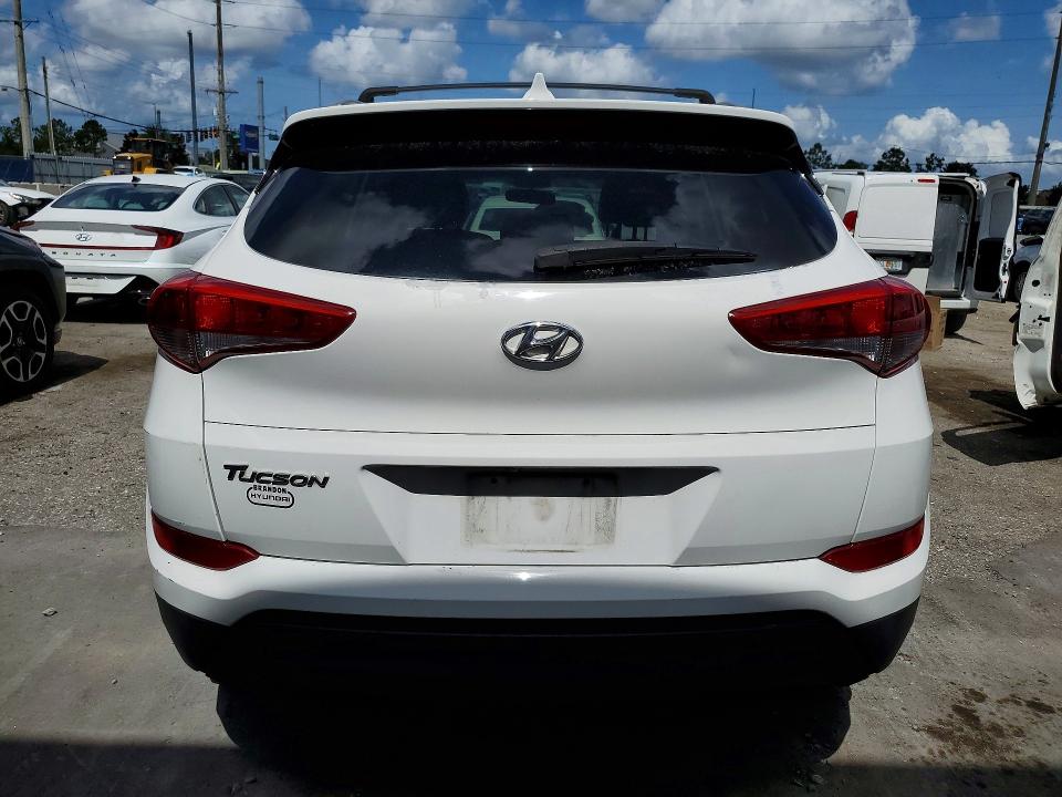 2018 Hyundai Tucson მანქანა იყიდება აუქციონზე, vin: KM8J33A41JU667177, აუქციონის ნომერი: 53739546