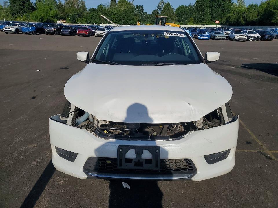 55028016 :رقم المزاد ، 1HGCR2F59FA048215 vin ، 2015 Honda Accord مزاد بيع