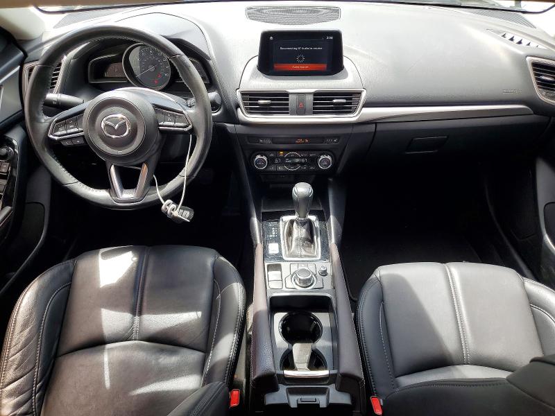 55235516 :رقم المزاد ، 3MZBN1V3XJM257987 vin ، 2018 Mazda 3 مزاد بيع