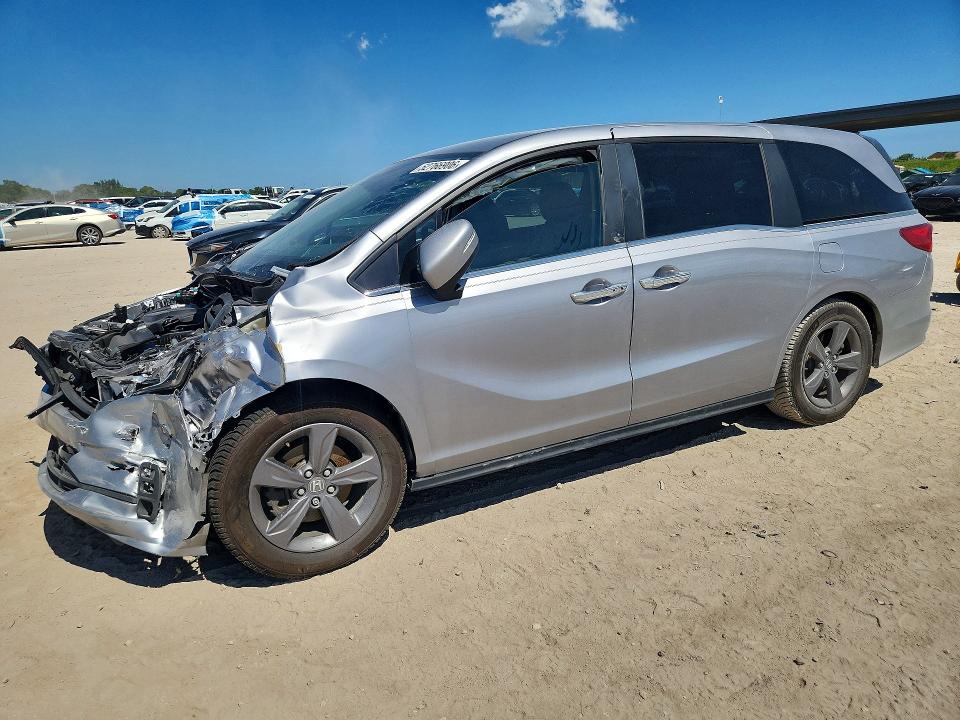 52766906 :رقم المزاد ، 5FNRL6H51NB030070 vin ، 2022 Honda Odyssey مزاد بيع