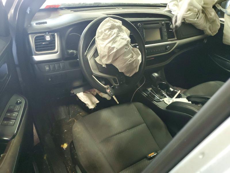 2018 Toyota Highlander მანქანა იყიდება აუქციონზე, vin: 5TDBZRFH6JS497828, აუქციონის ნომერი: 54710046