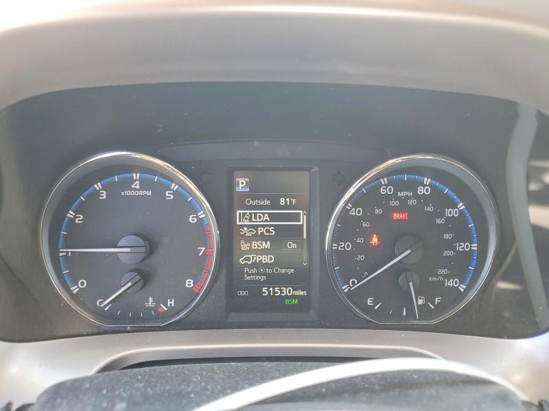 Продаж на аукціоні авто 2018 Toyota Rav4, vin: JTMYFREVXJD128878, номер лоту: 52339936