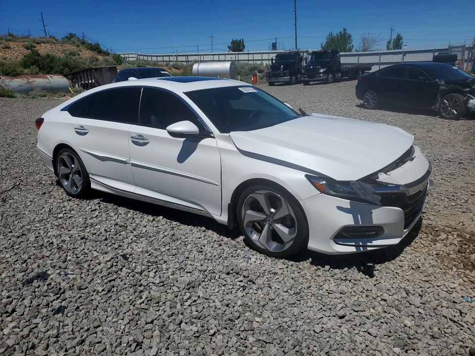 Продажа на аукционе авто 2018 Honda Accord, vin: 1HGCV1F98JA034338, номер лота: 52937676
