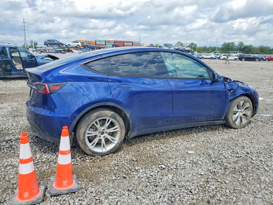 Продажа на аукционе авто 2023 Tesla Model Y, vin: 7SAYGDEEXPF703856, номер лота: 51875276
